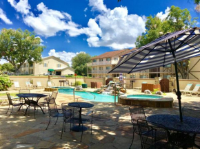 Отель Poolside Porch Paradise  Нью Браунфелс